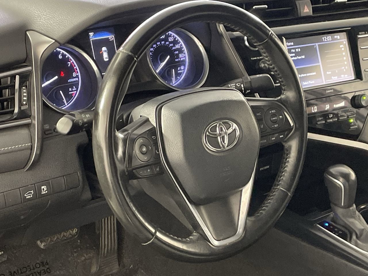 Used 2020 Toyota Camry SE FWD image 14