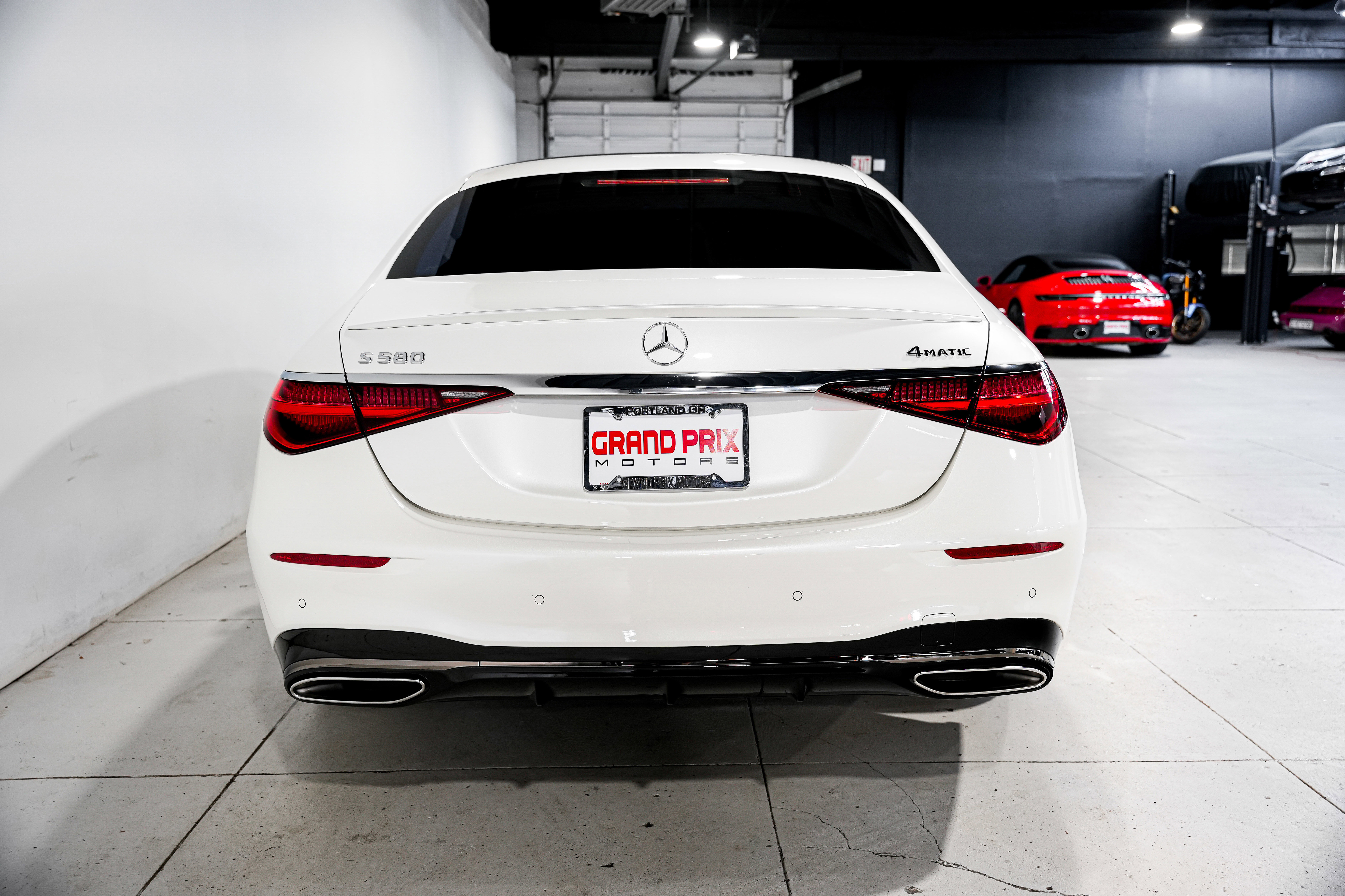 Used 2023 Mercedes-Benz S 580 4MATIC Sedan image 5