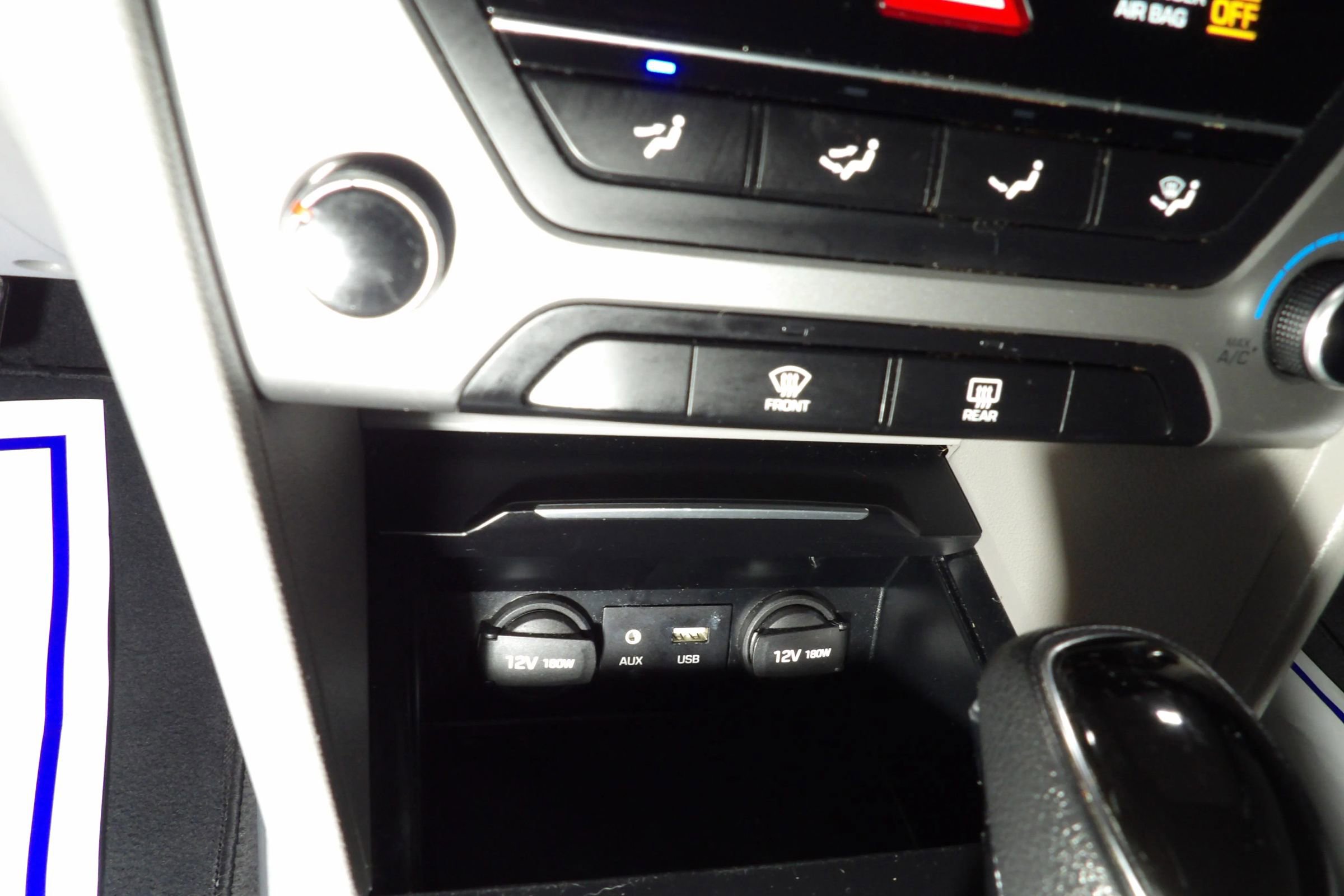 Used 2017 Hyundai Elantra SE image 12