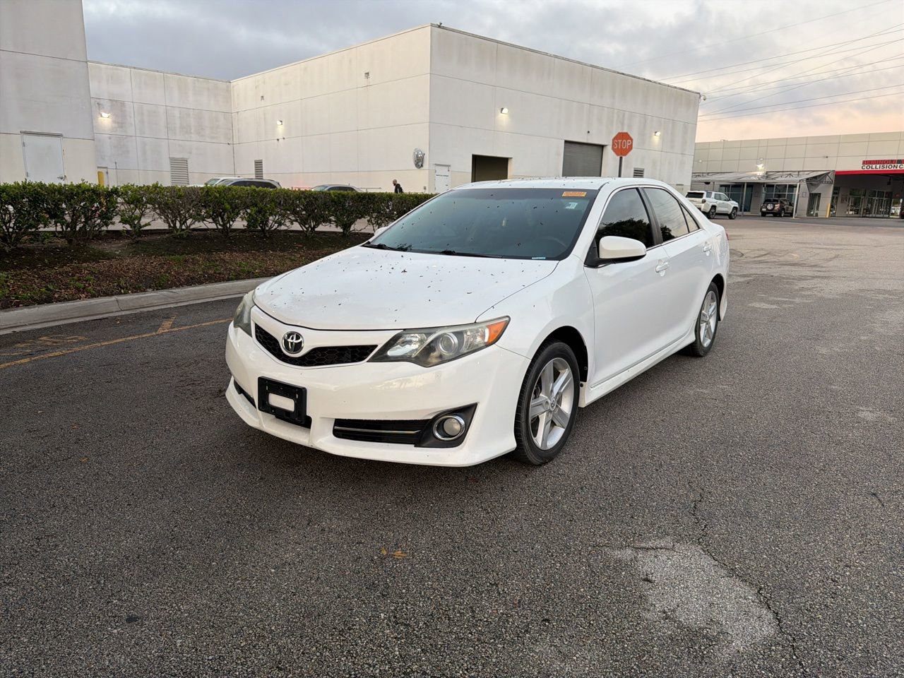 Used 2014 Toyota Camry SE