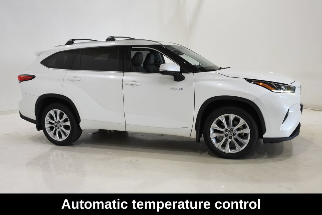 Used 2020 Toyota Highlander Limited AWD/4WD image 3