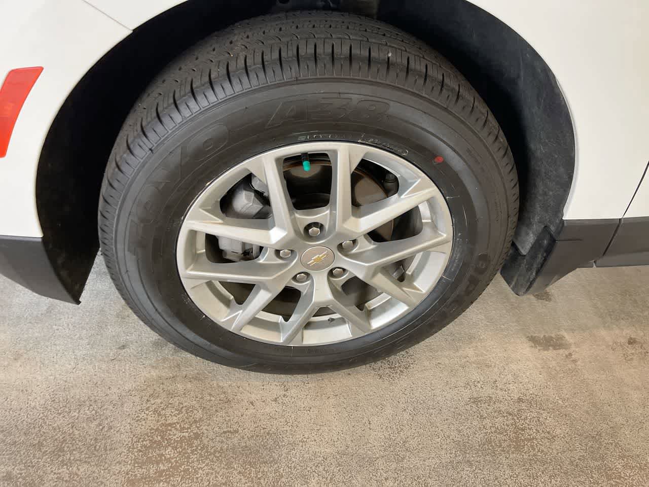 Used 2023 Chevrolet Equinox LT w/ LPO, Floor Liner Package AWD/4WD image 10