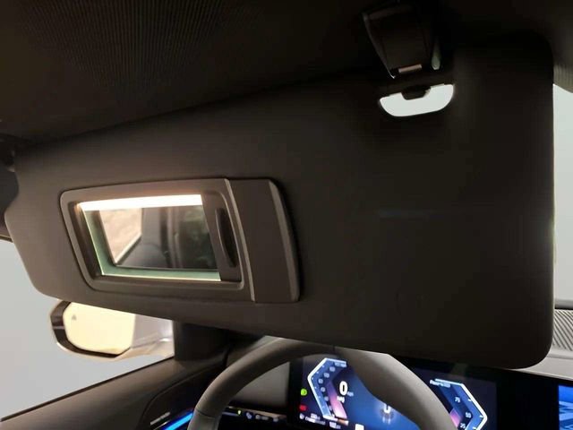 Used 2025 BMW 530i w/ Premium Package RWD image 12