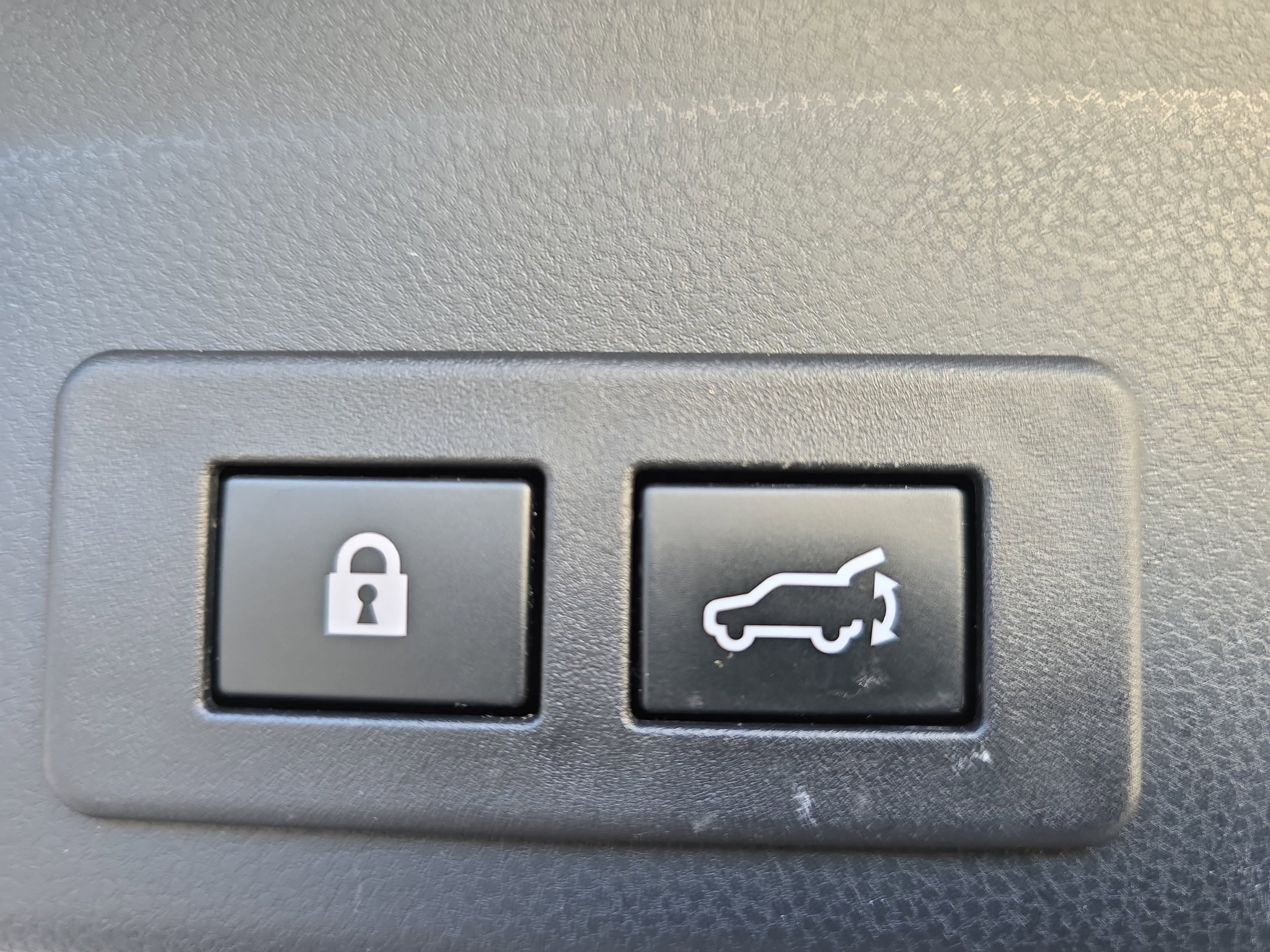 Used 2020 Subaru Ascent Premium w/ Convenience Package image 15