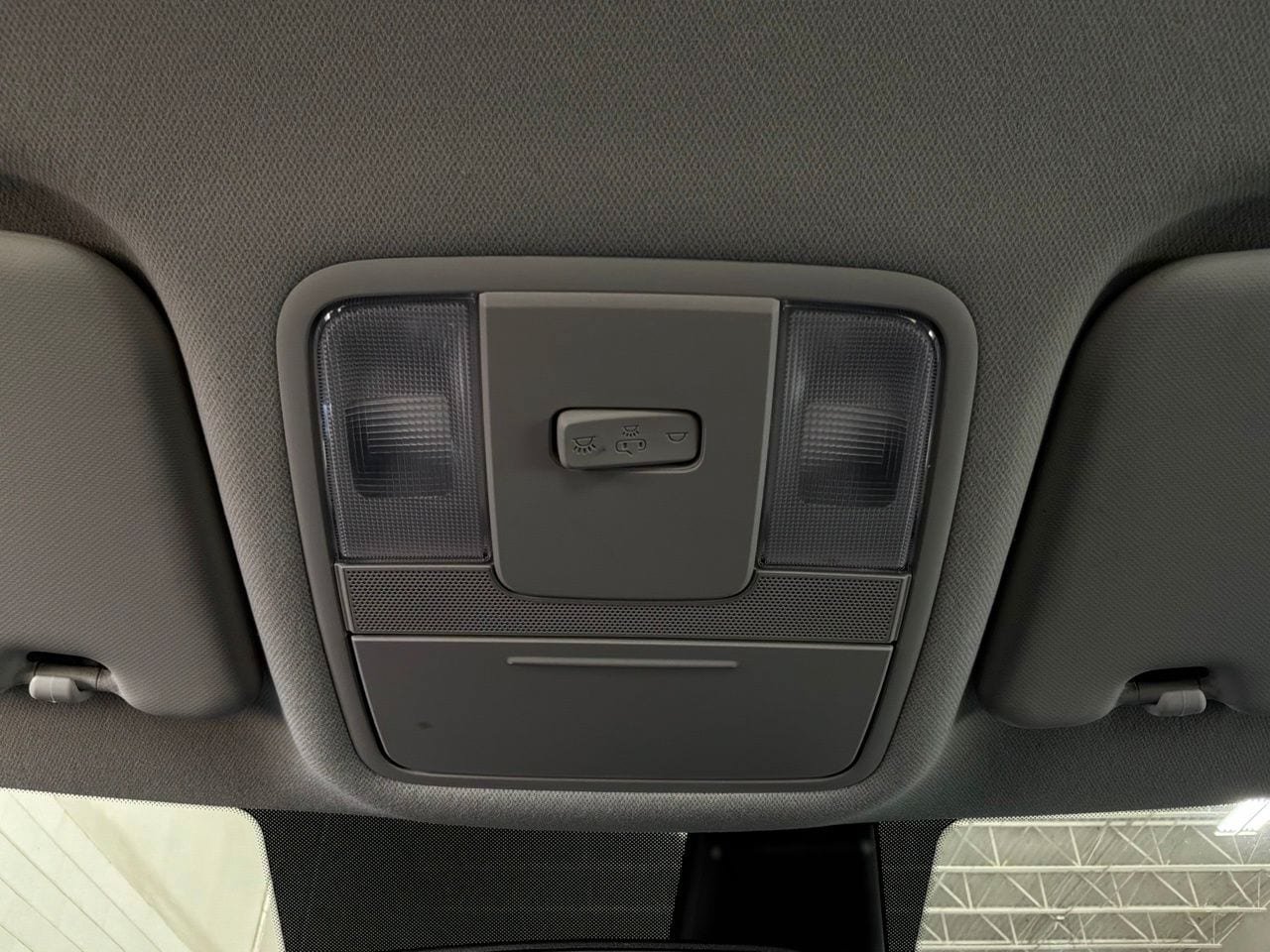 Used 2025 Kia Soul LX w/ LX Technology Package FWD image 15