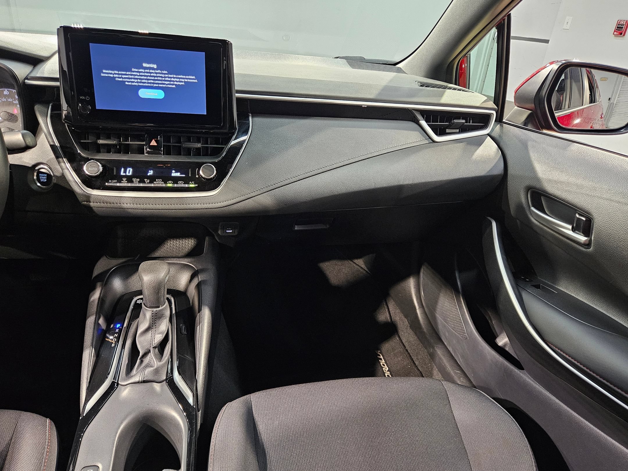 Used 2025 Toyota Corolla SE FWD image 11