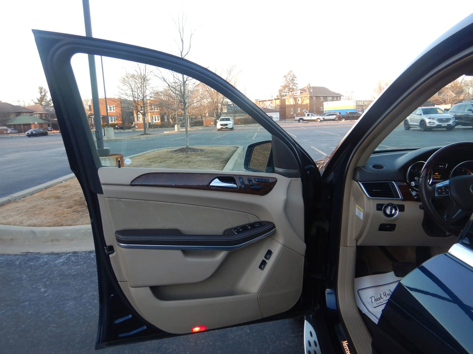 Used 2013 Mercedes-Benz GL 550 4MATIC image 10