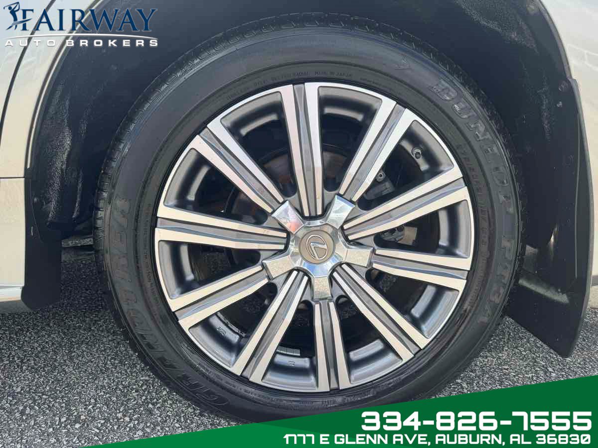 Used 2016 Lexus LX 570 4WD w/ Luxury Package image 38