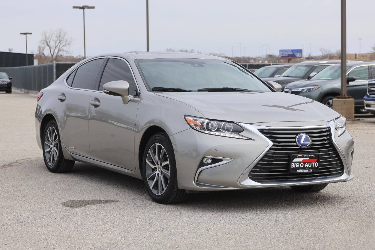 Used 2018 Lexus ES 300h w/ Navigation Package FWD image 4