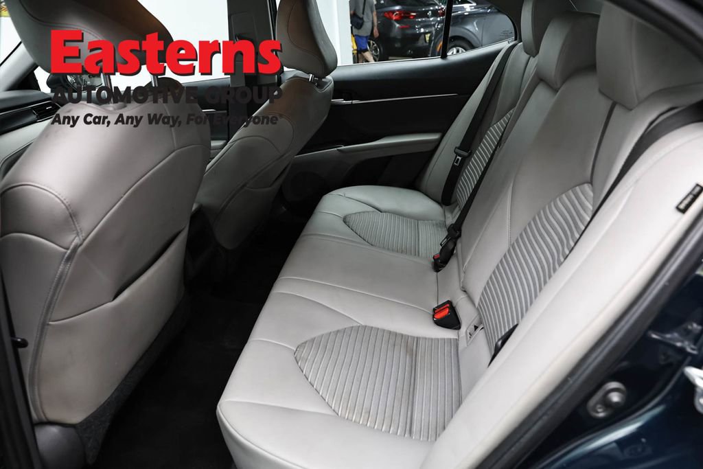 Used 2021 Toyota Camry SE image 21