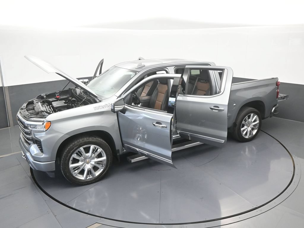 Used 2024 Chevrolet Silverado 1500 High Country w/ Technology Package AWD/4WD image 75