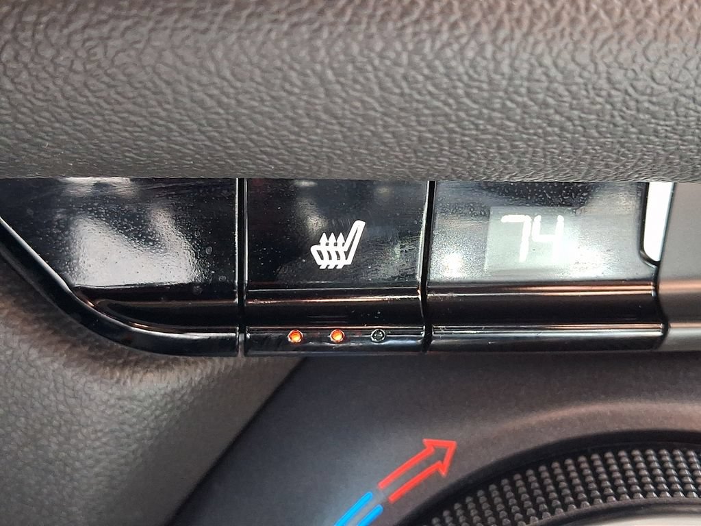 Used 2025 Chevrolet Blazer LT AWD/4WD image 28