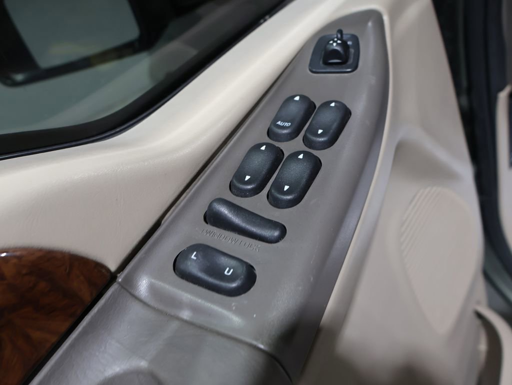 Used 2000 Ford Excursion Limited image 17