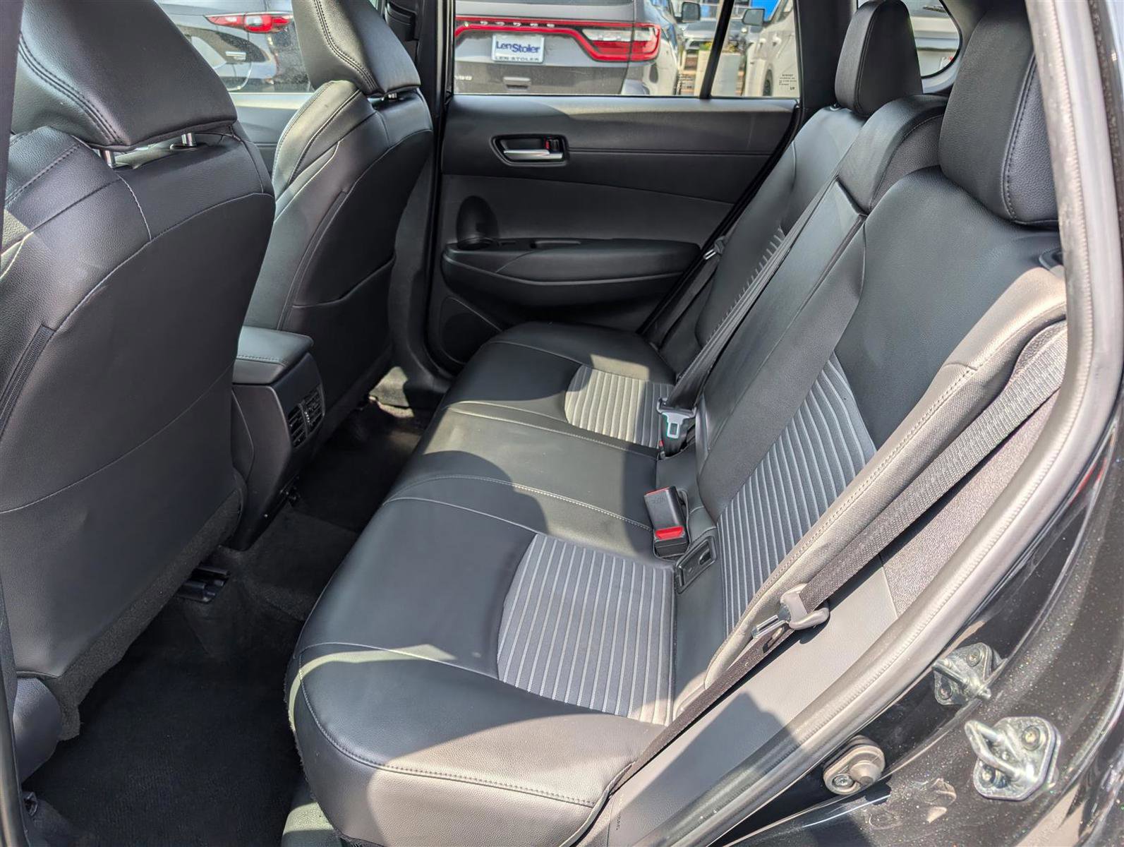 Used 2024 Toyota Corolla Cross XSE w/ Convenience Package image 17