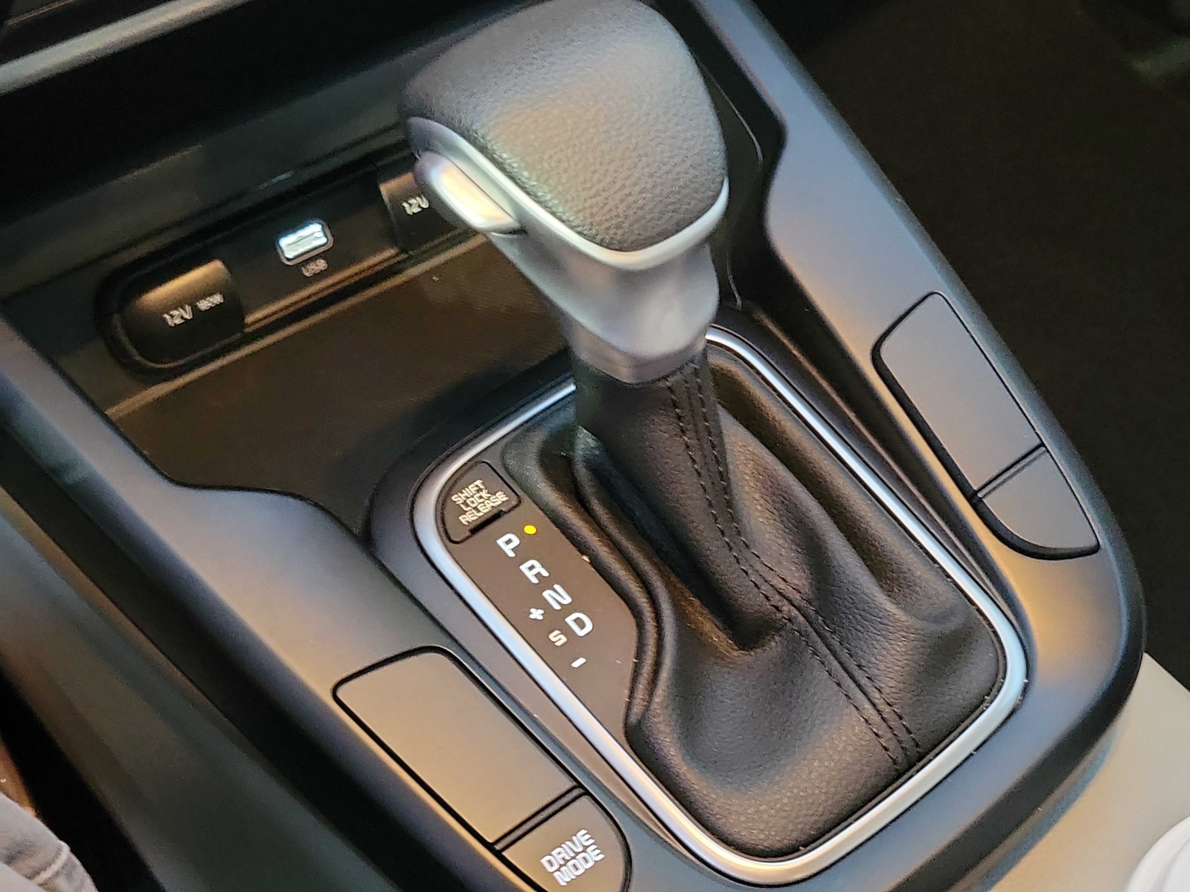 Used 2025 Kia Soul LX image 13