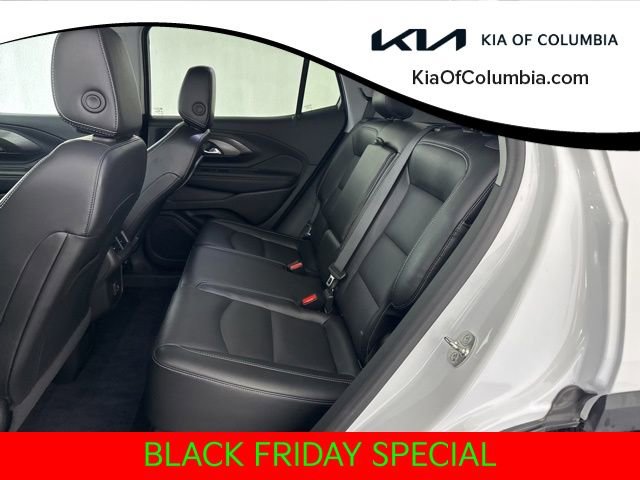 Used 2024 GMC Terrain SLT image 24