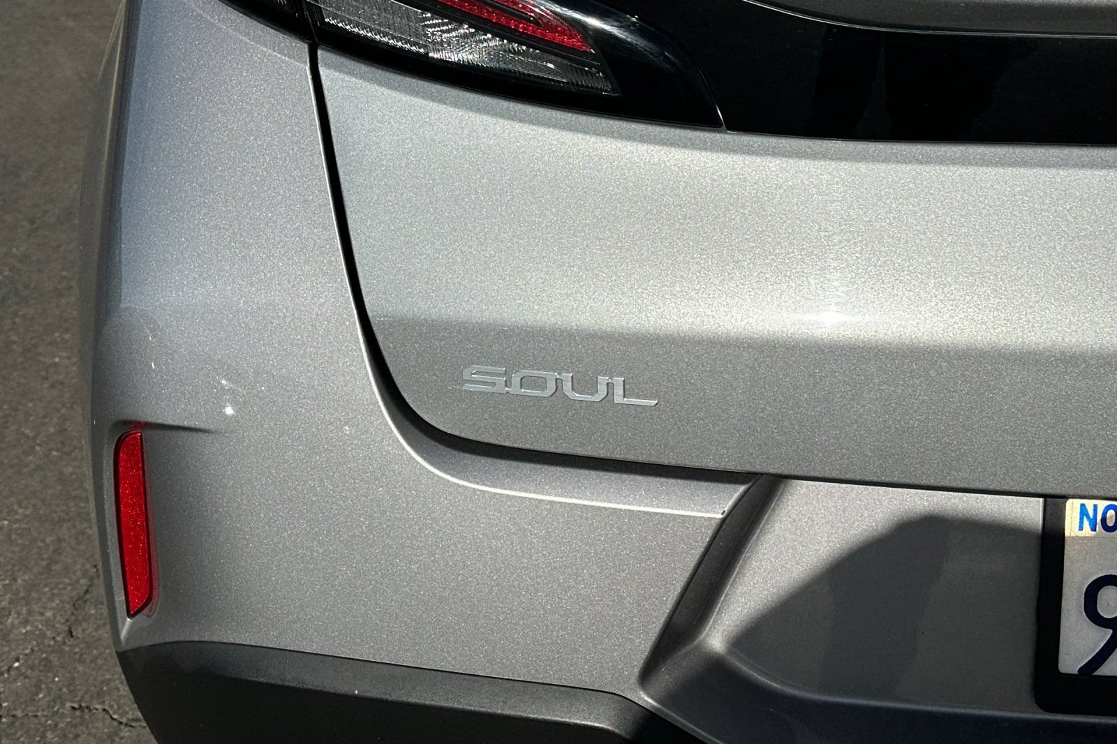 Certified 2023 Kia Soul LX FWD image 31