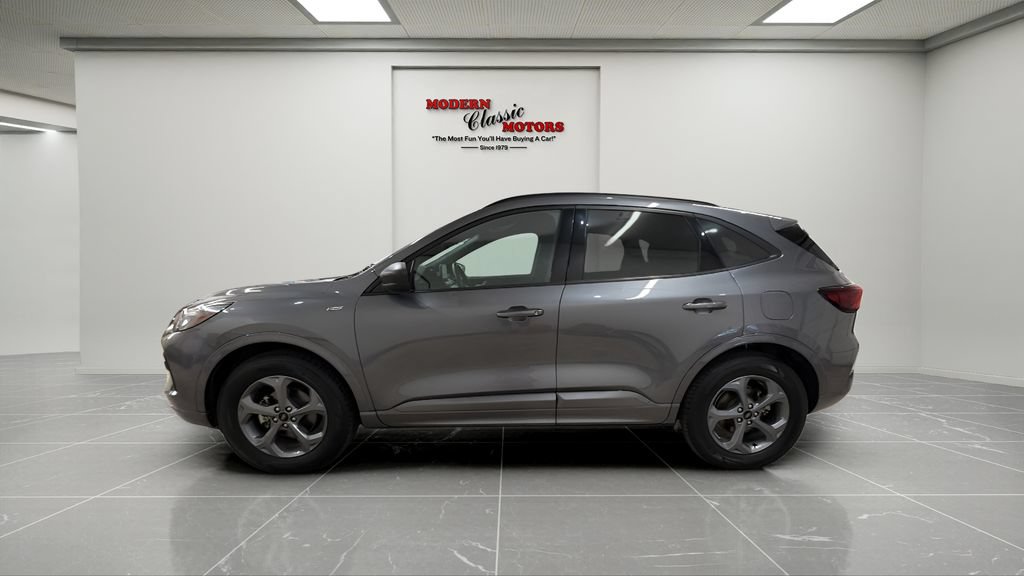 Used 2024 Ford Escape ST-Line AWD/4WD image 2
