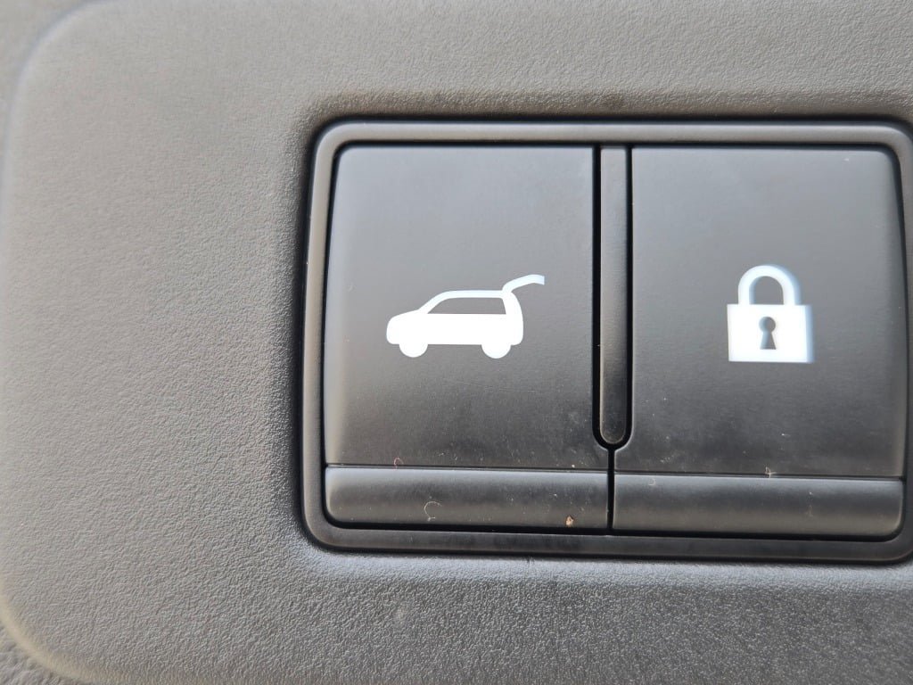 Used 2025 Nissan Murano SL AWD/4WD image 17