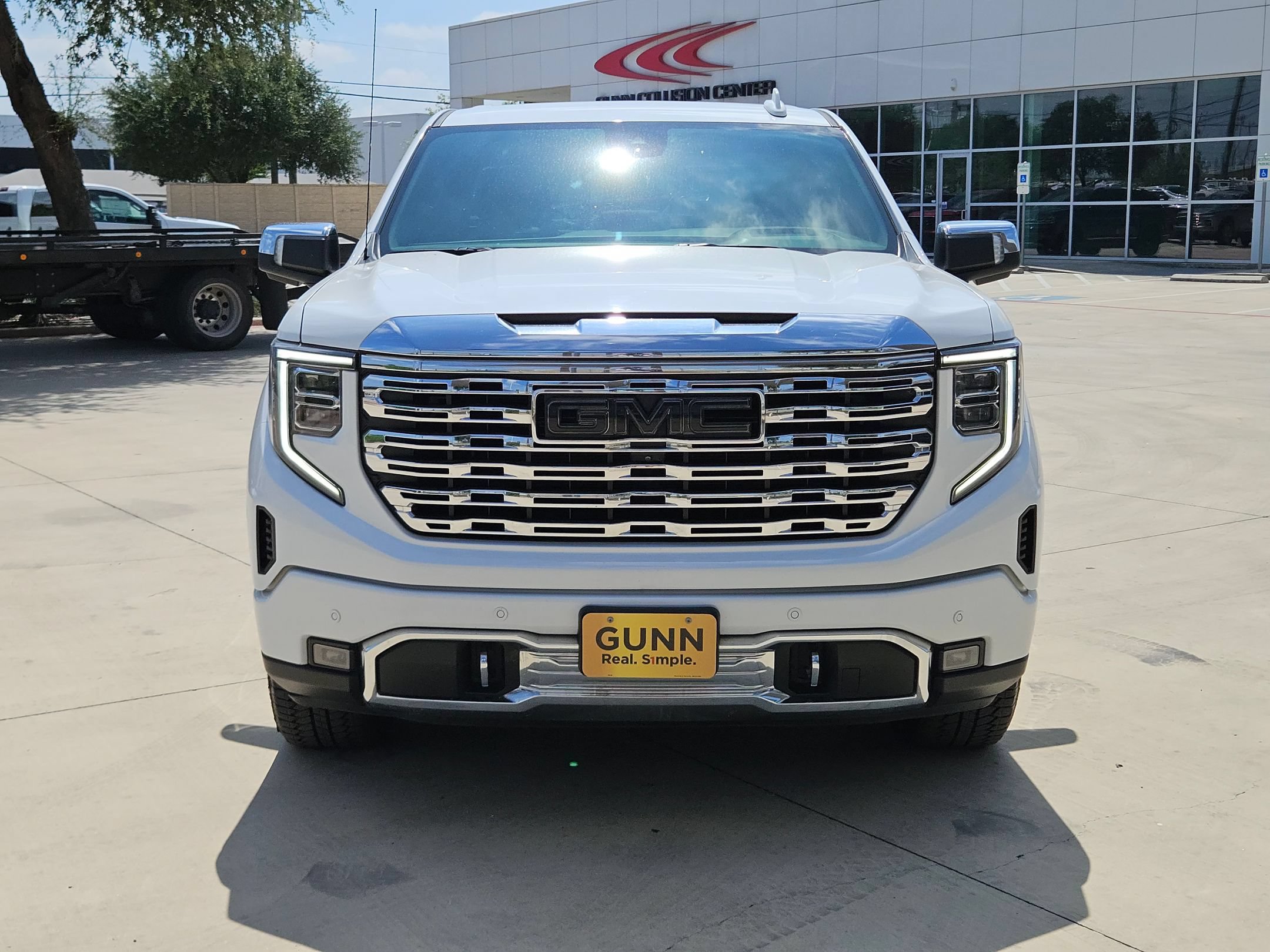 Certified 2023 GMC Sierra 1500 Denali w/ Technology Package AWD/4WD image 8
