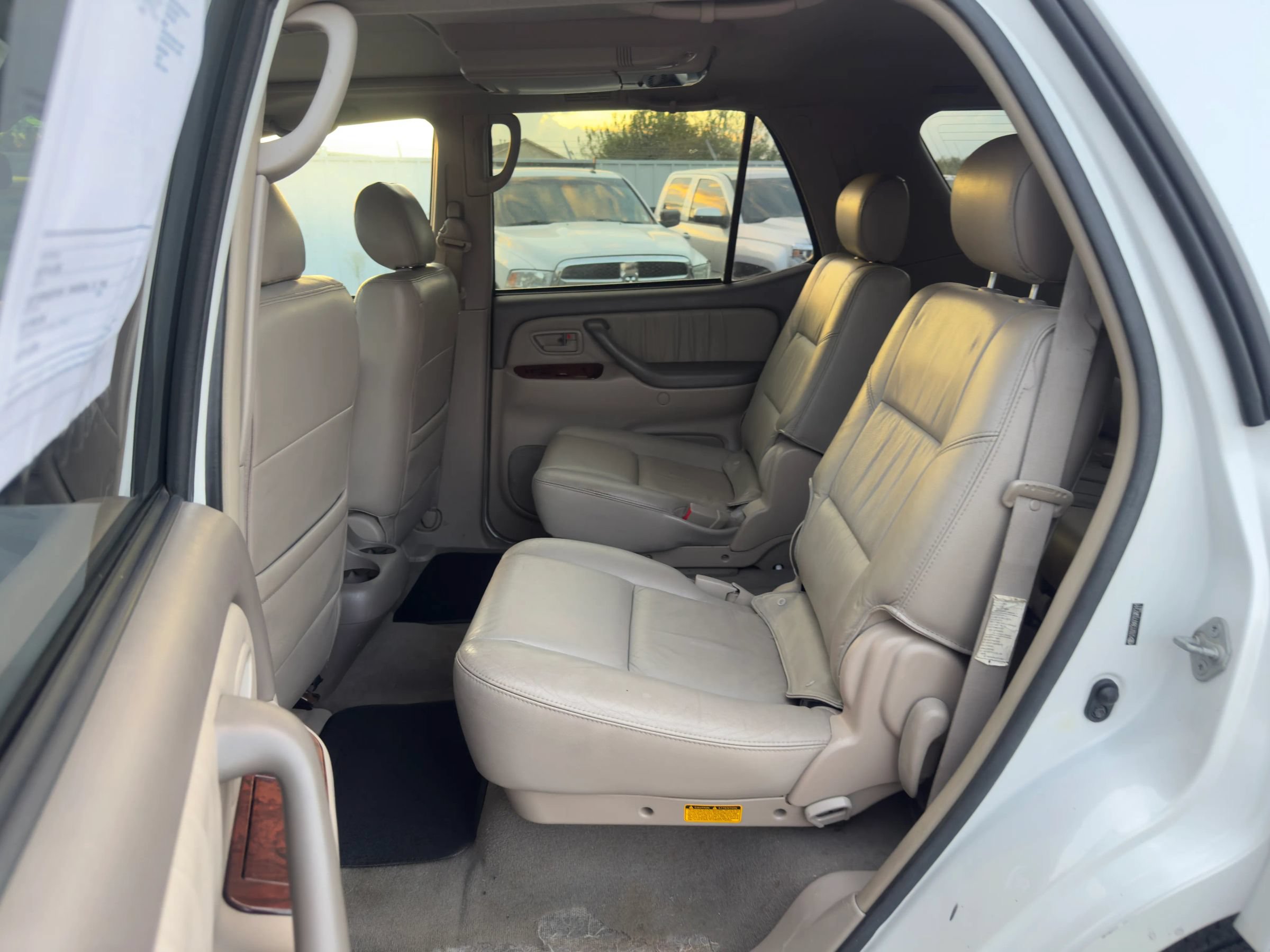 Used 2007 Toyota Sequoia Limited w/ Luxury Pkg RWD image 12