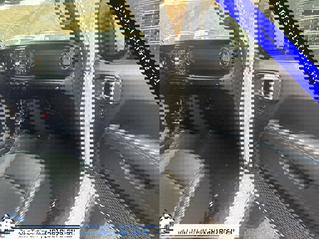 Used 2023 Jeep Wrangler Unlimited Rubicon 4xe w/ Safety Group image 35