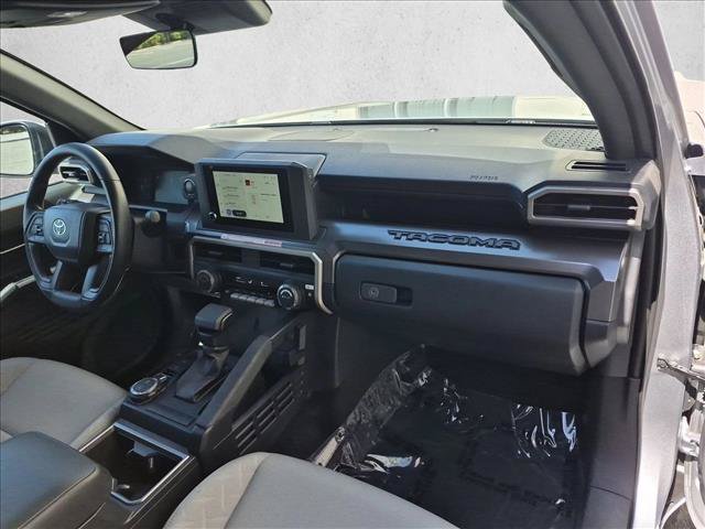 Used 2024 Toyota Tacoma SR5 AWD/4WD image 20