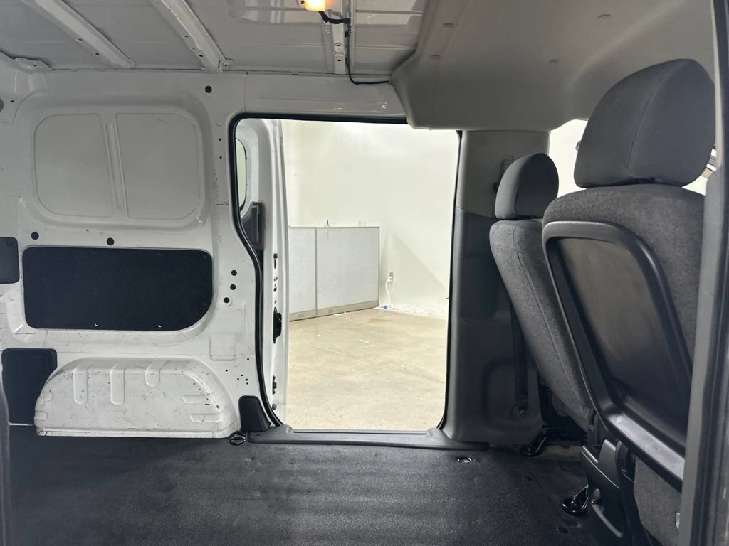 Used 2017 Chevrolet City Express LT w/ Technology Package FWD image 25