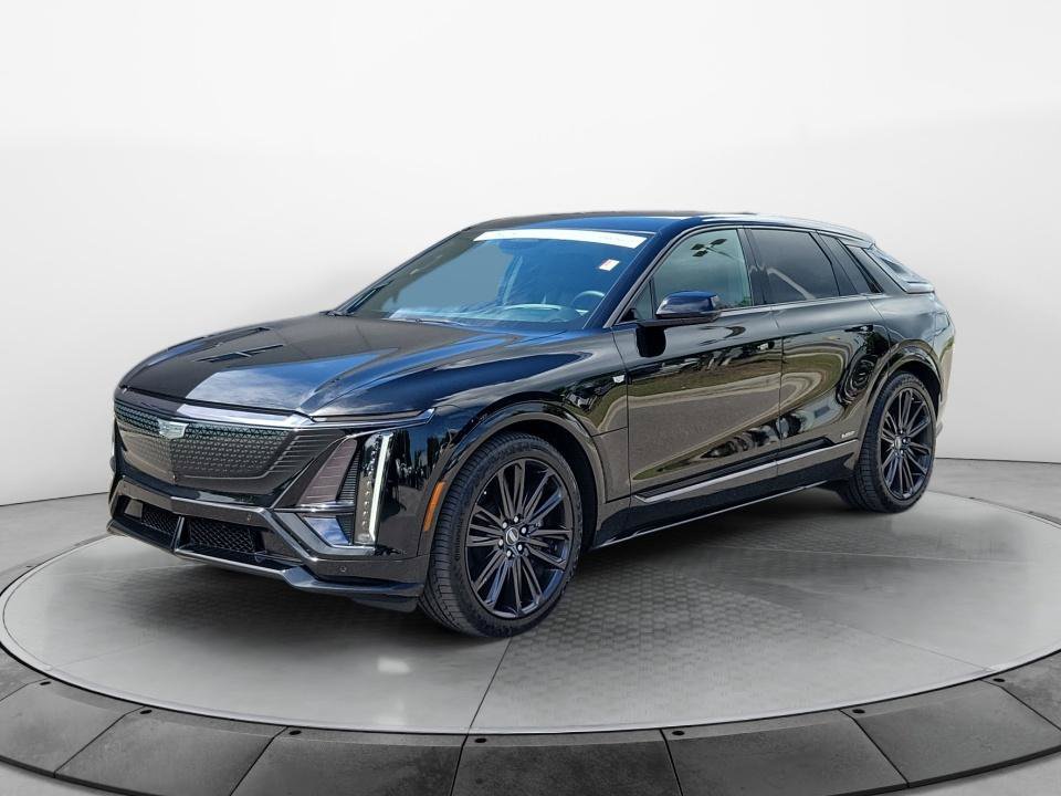 Certified 2026 Cadillac Lyriq V AWD/4WD image 3