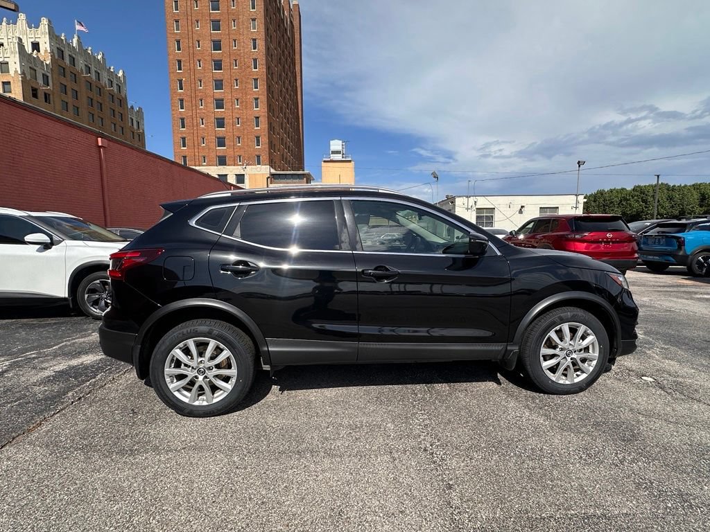 Used 2021 Nissan Rogue Sport SV FWD image 7