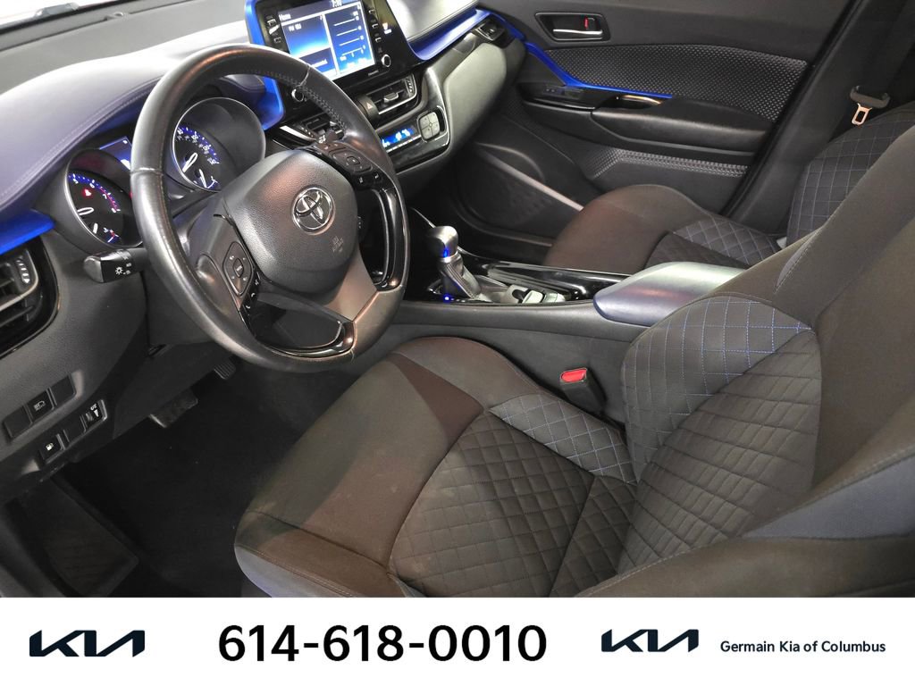 Used 2020 Toyota C-HR XLE image 18