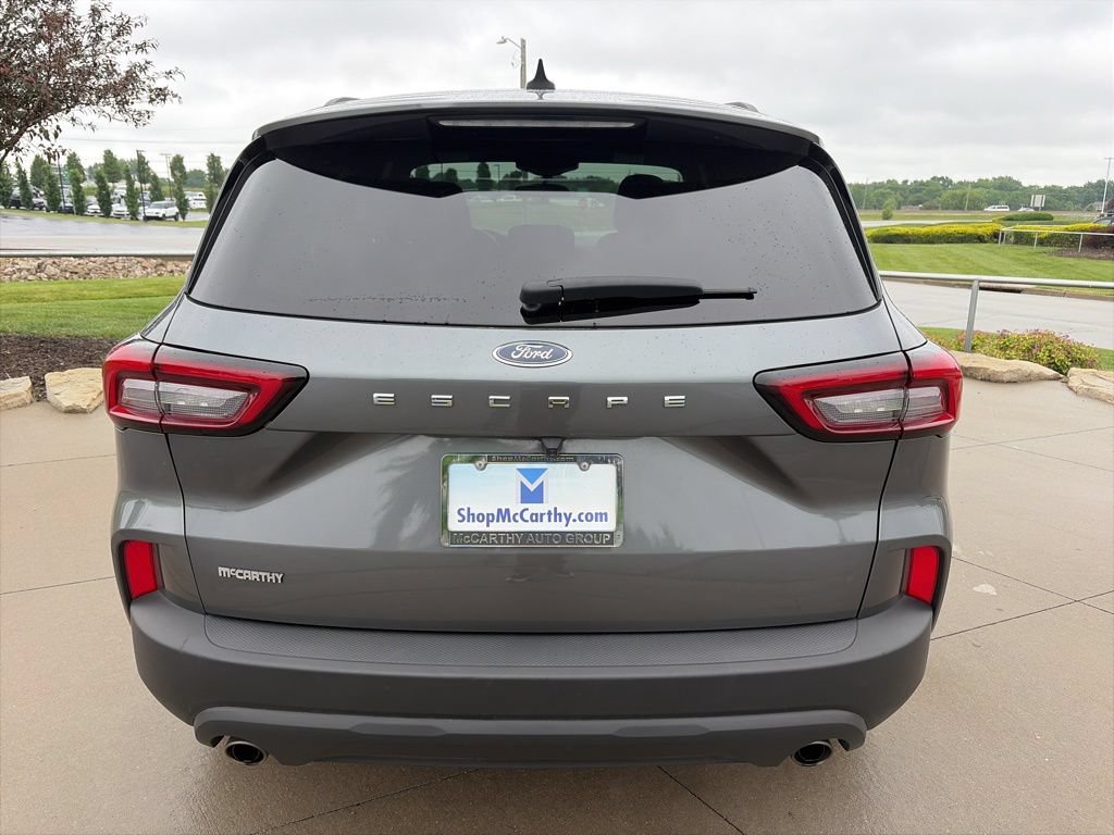 Used 2025 Ford Escape ST-Line FWD image 15