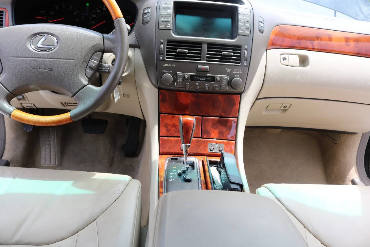 Used 2002 Lexus LS 430 RWD image 91