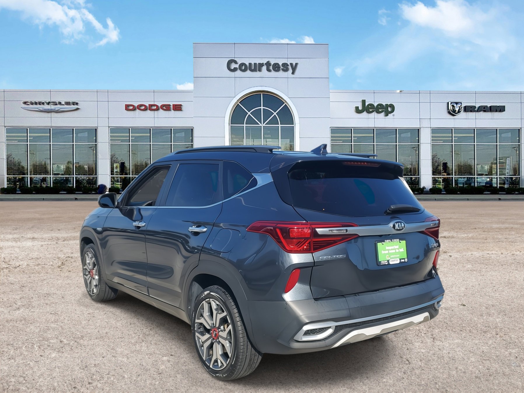 Used 2021 Kia Seltos SX image 3