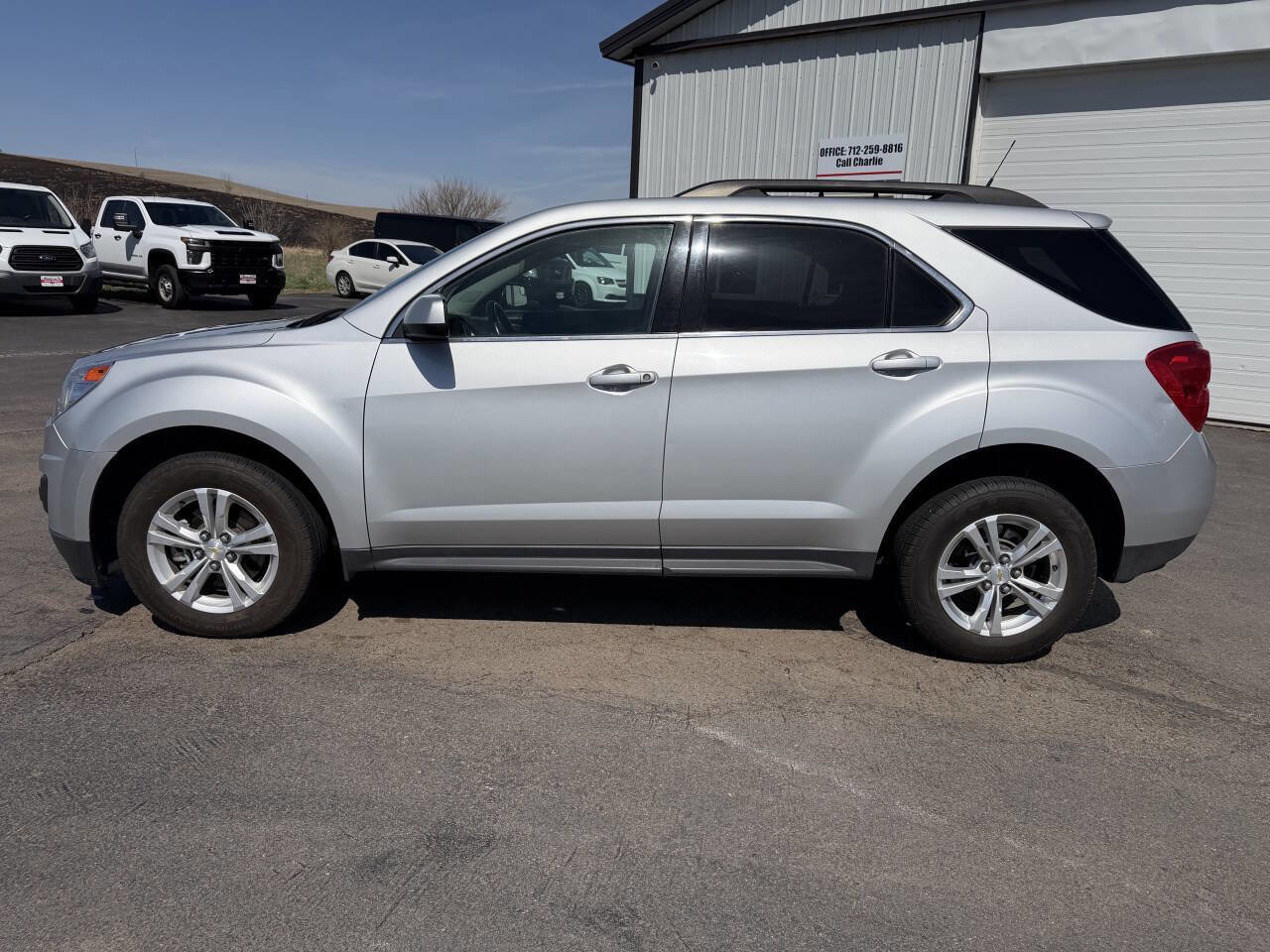 Used 2013 Chevrolet Equinox LT w/ Driver Convenience Package FWD image 2