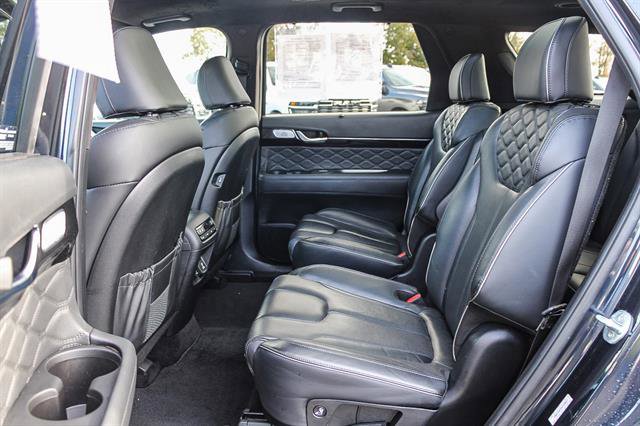 Used 2022 Hyundai Palisade Calligraphy image 18