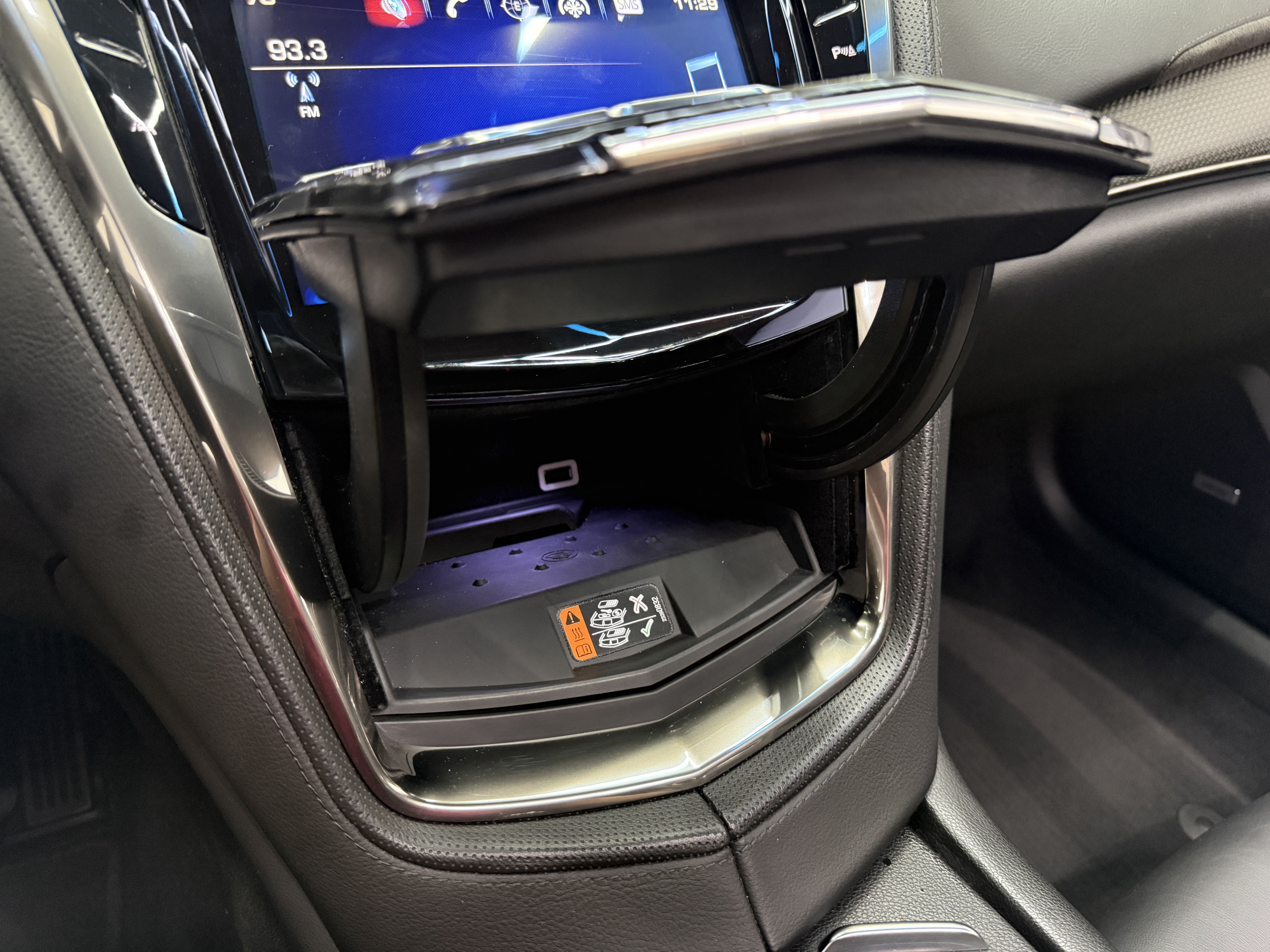 Used 2017 Cadillac CTS V w/ Carbon Fiber Package RWD image 28
