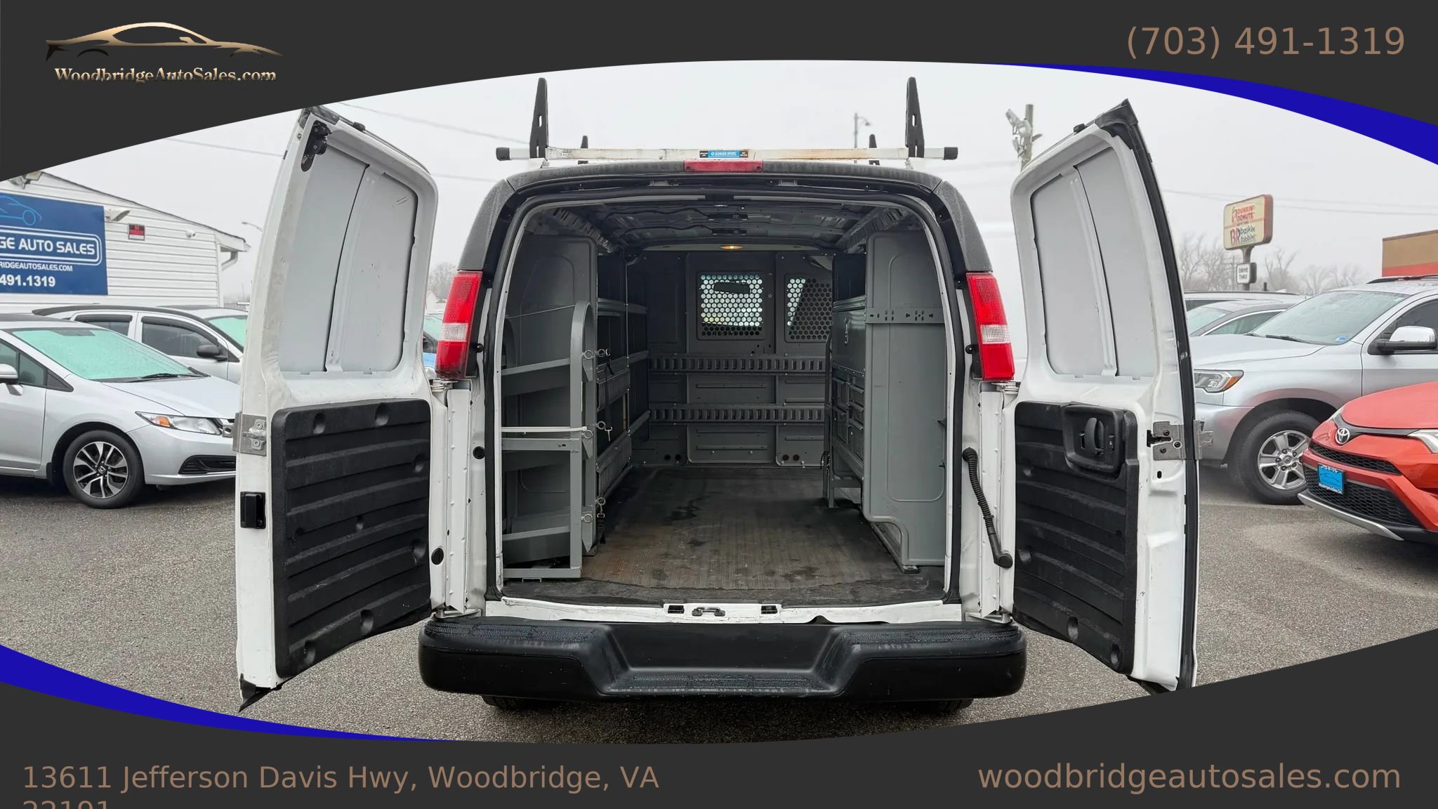 Used 2019 Chevrolet Express 2500 Van 3D w/ Communications Package image 11