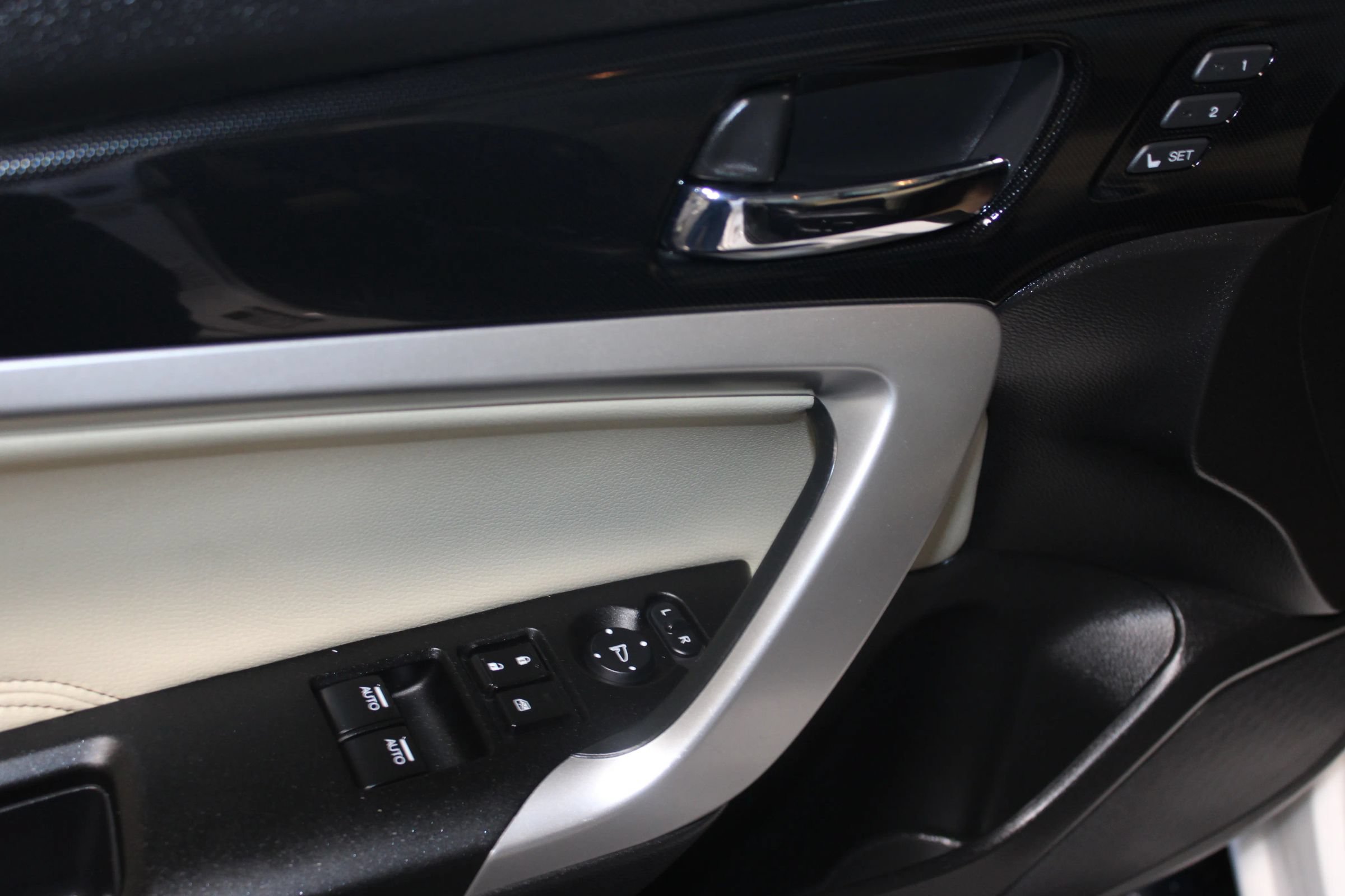Used 2014 Honda Accord EX-L image 11