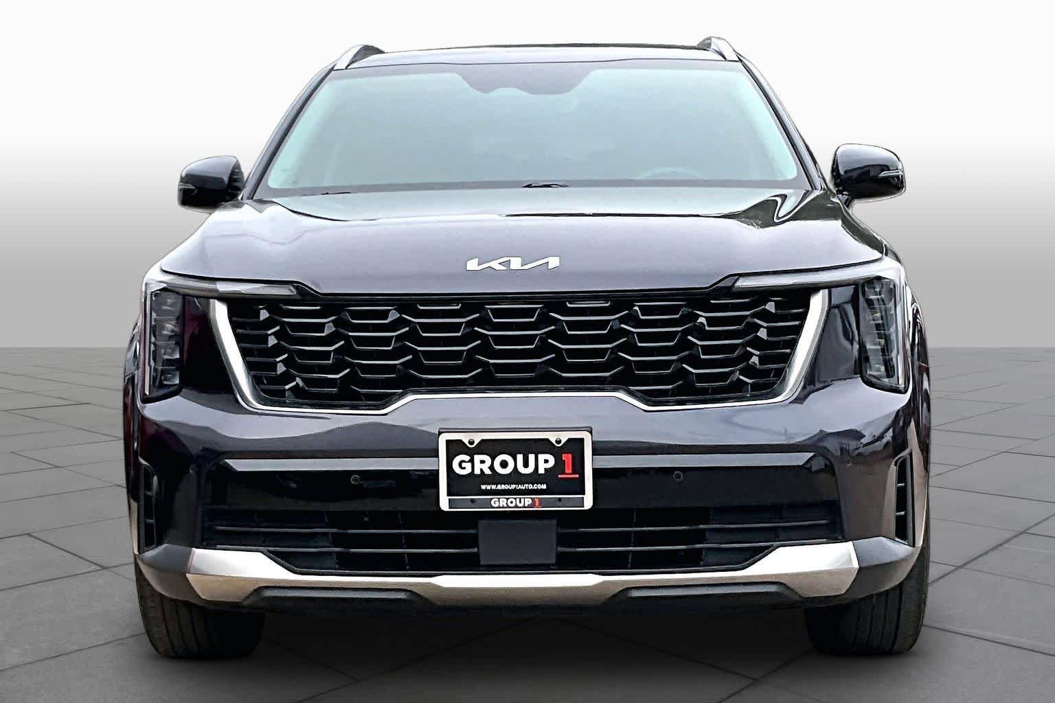 Used 2025 Kia Sorento S FWD image 4