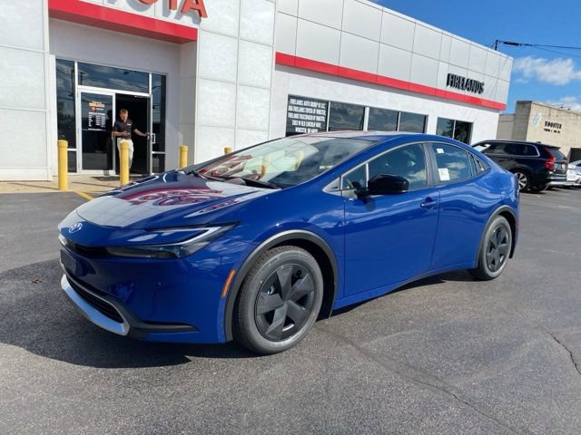 New 2026 Toyota Prius Plug-In Hybrid FWD image 6