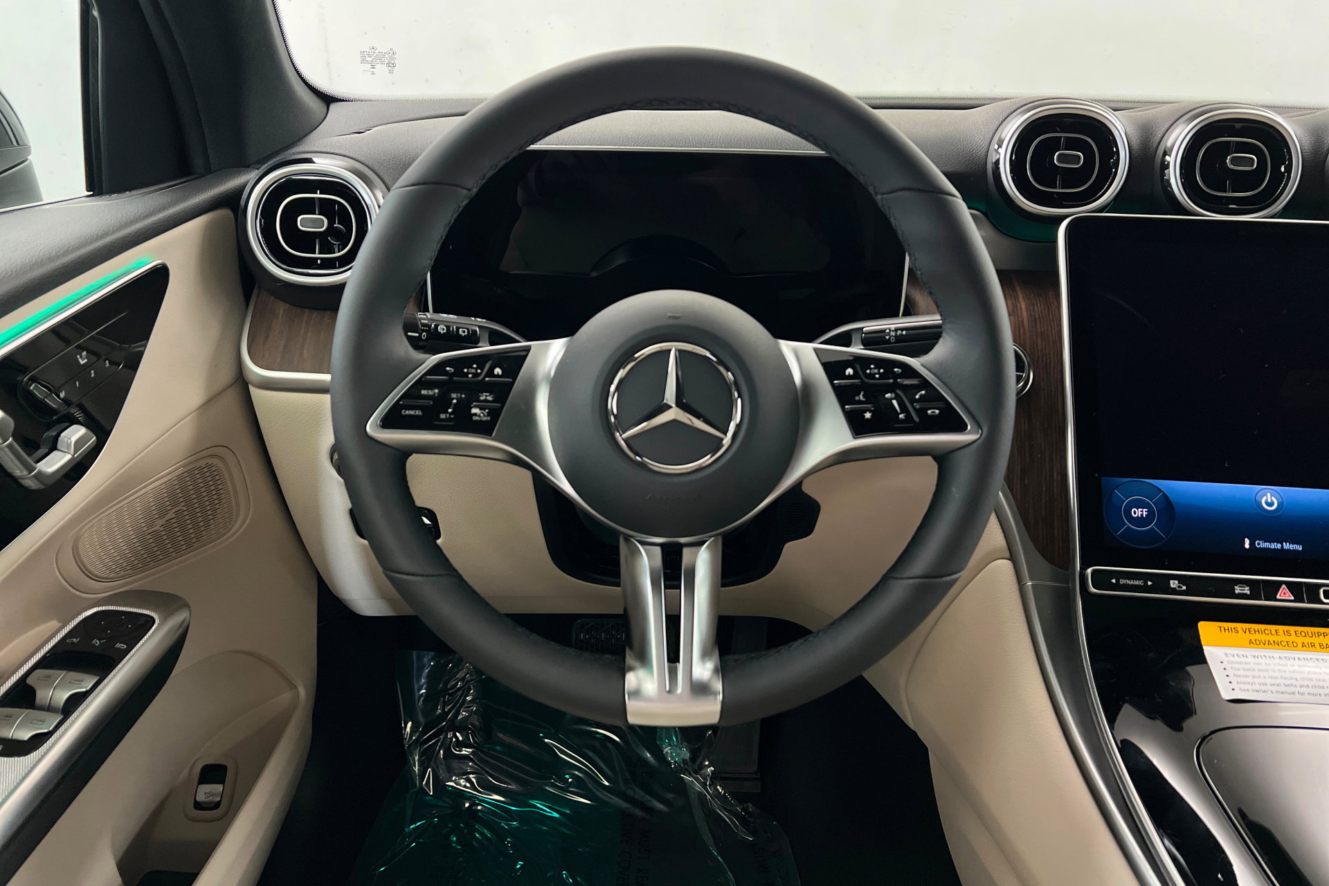 New 2026 Mercedes-Benz GLC 300 4MATIC image 12