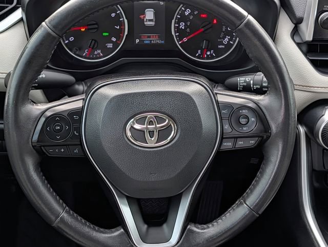 Used 2022 Toyota RAV4 XLE w/ Convenience Package image 13