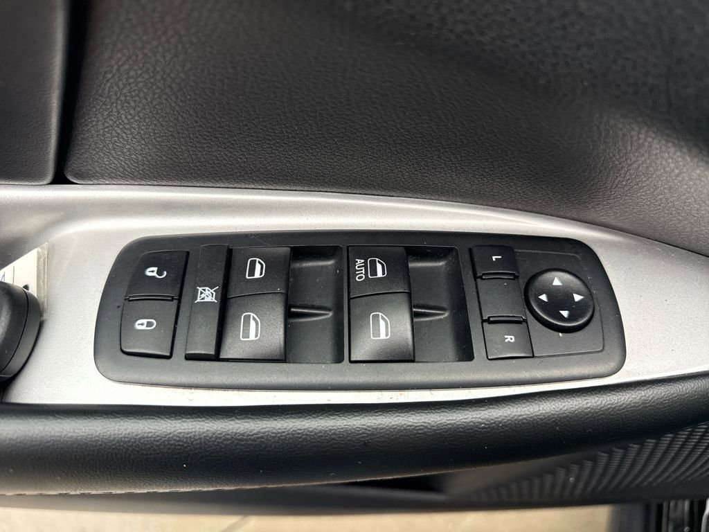 Used 2019 Dodge Journey SE w/ Blacktop Package image 15