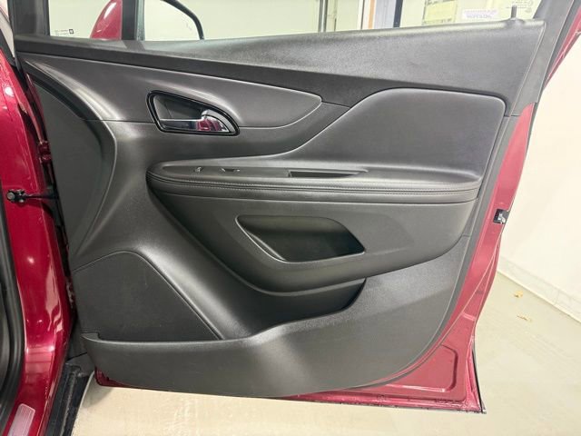 Used 2019 Buick Encore Essence image 24