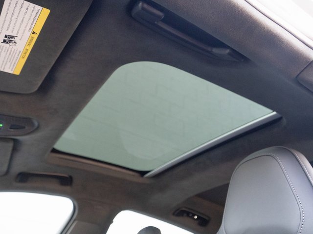 Certified 2025 Porsche Panamera GTS image 30