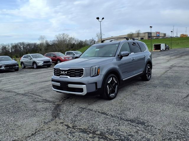 Used 2025 Kia Telluride S image 46