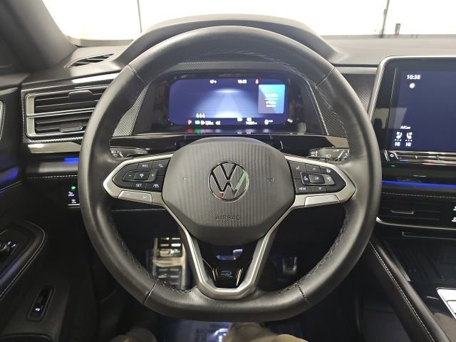 Used 2025 Volkswagen Atlas Cross Sport SEL R-Line image 18