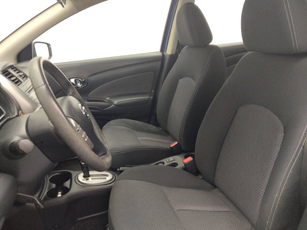 Used 2016 Nissan Versa SL image 17
