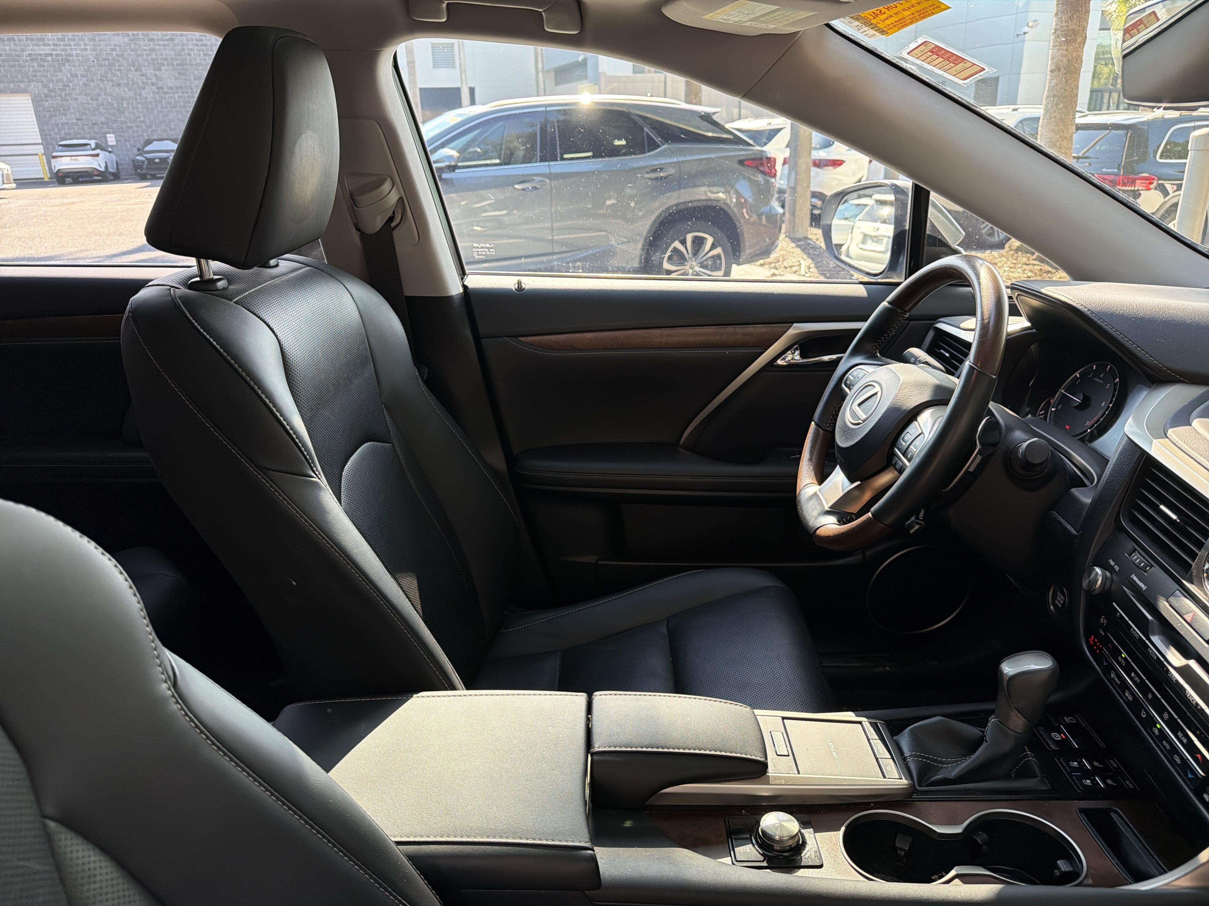 Used 2022 Lexus RX 350L FWD w/ Premium Package image 45
